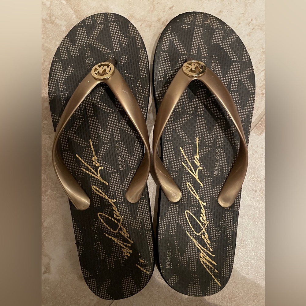Michael Kors Size 8 Sandals
